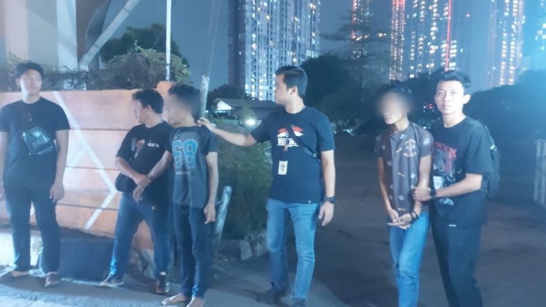 Polisi Tangkap Dua Pelaku Penusukan Pengemudi Truk di Tanjung Duren