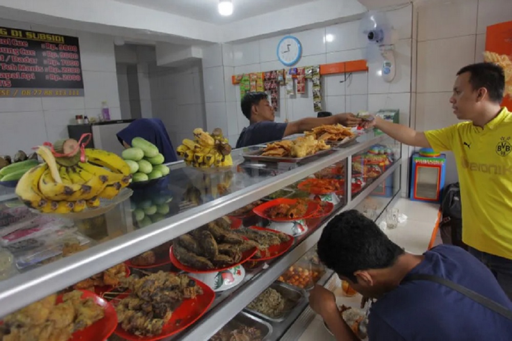 Warung Tegal: Sejarah di Balik Hidangan Sederhana yang Melegenda