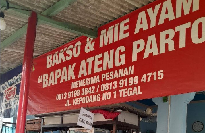 Warung Bakso & Mie ayam "Bapak Ateng Parto" 5 Warung Bakso Terkenal di Tegal yang Wajib Anda Coba!