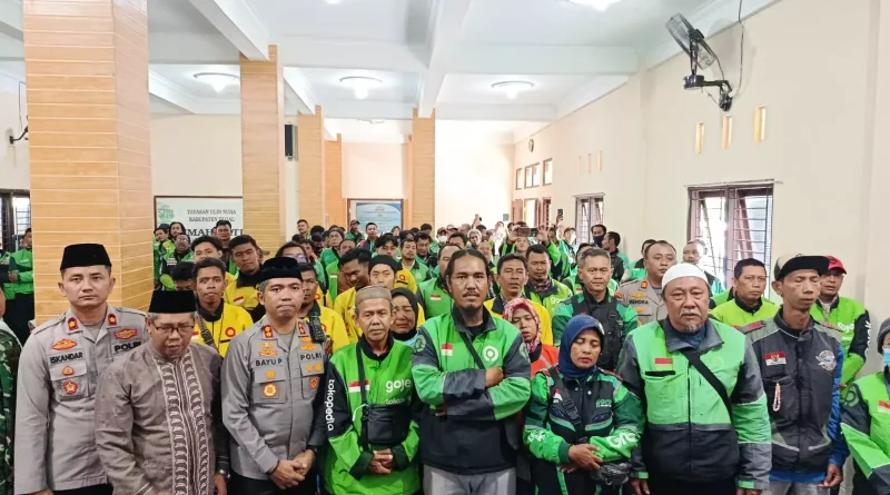Polres Tegal Gandeng Komunitas Ojol Gelar Doa Bersama untuk Jaga Kondusifitas